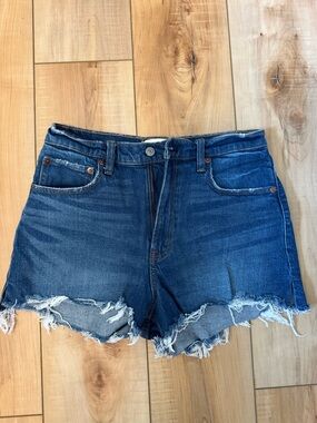 Abercrombie High Rise Cut off Shorts Size 27 in Dark Wash